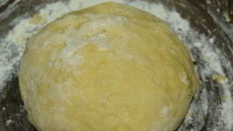 дрожжевое тесто на сыворотке