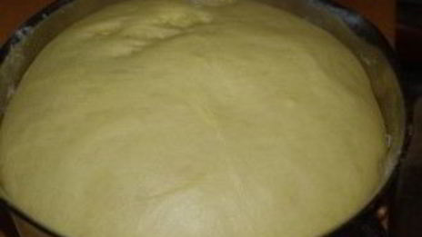 дрожжевое тесто на сыворотке