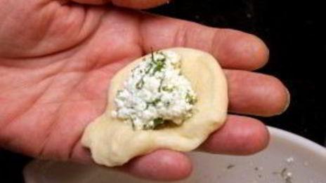 дрожжевое тесто с творогом