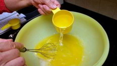 дрожжевое тесто с творогом