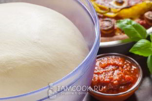 Пышное дрожжевое тесто для пиццы