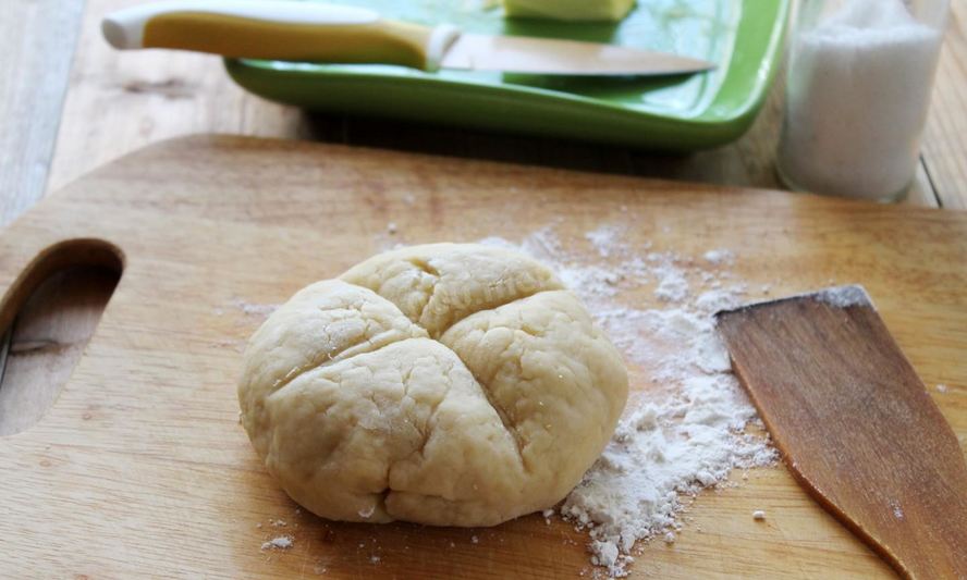 Рецепт теста на сметане для пирожков