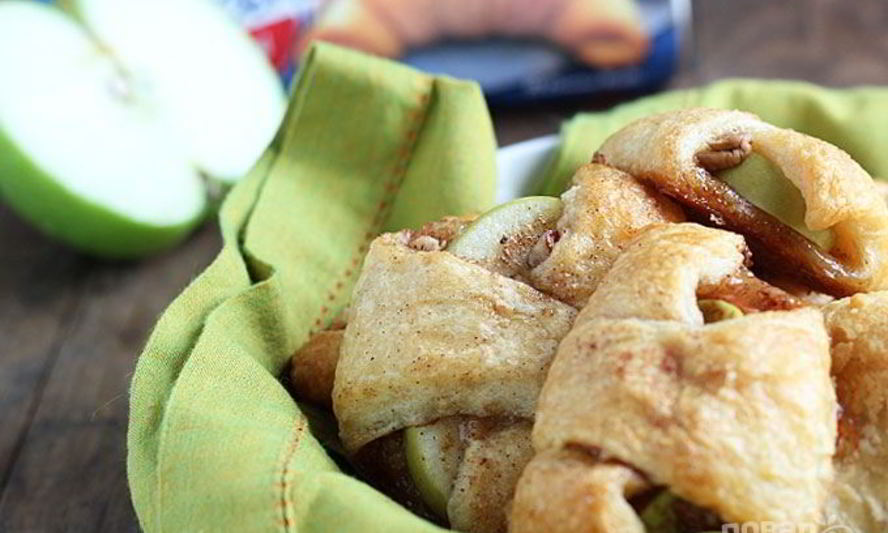 Рецепт выпечки с яблоками из слоеного теста