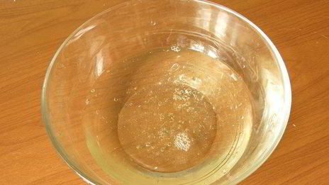 малиновый торт с хрустящей миндальной прослойкой