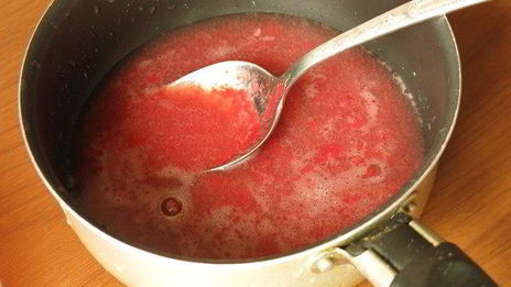 малиновый торт с хрустящей миндальной прослойкой