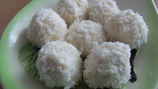 Рафаэлло из сыра с орехом