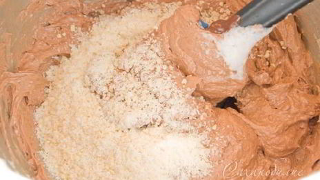 шоколадно-миндальный торт