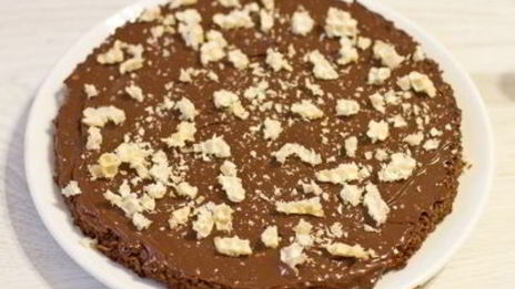 шоколадно-ореховый торт с нутеллой