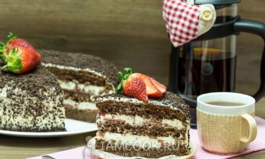Рецепт шоколадного торта с клубникой