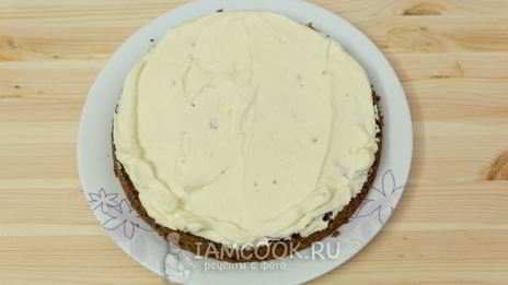 шоколадный торт с клубникой