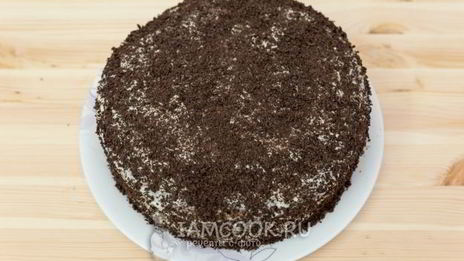 шоколадный торт с клубникой