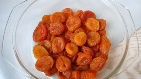 шоколадный торт с курагой