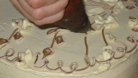 торт бисквитный с безе