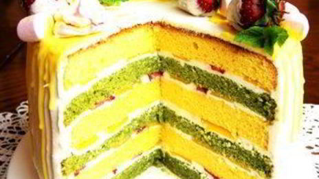 торт бисквитный с творожным кремом и фруктами именинный