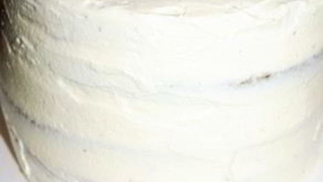 торт бисквитный с творожным кремом и фруктами именинный