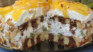 Торт Парадиз с манго и виноградом