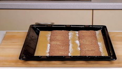 торт с фруктами и ягодами