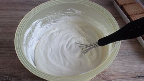 творожный торт с желатином печеньем без выпечки