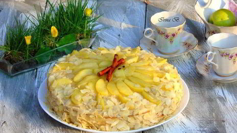 яблочно-медовый торт