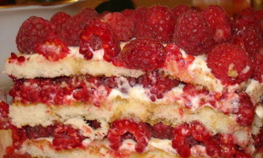 Рецепт ягодного торта с малиной