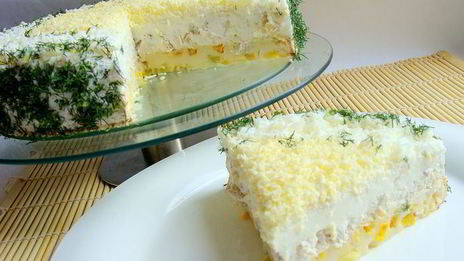 закусочный сырно-сливочный торт с курицей