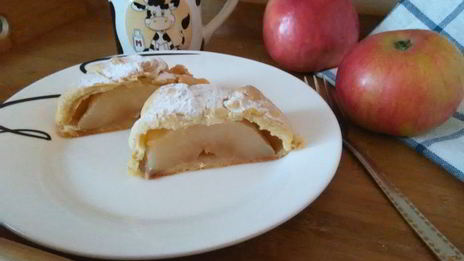 яблоки в тесте