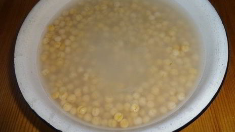 гороховая запеканка с брынзой и шпинатом