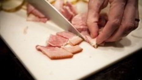 картофельная запеканка с беконом