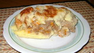 Картофельная запеканка с фаршем в мультиварке Редмонд