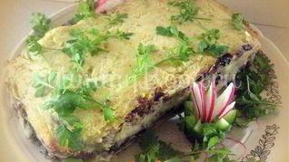 Картофельная запеканка с грибами и фаршем