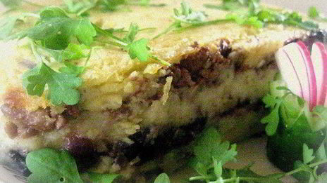 картофельная запеканка с грибами и фаршем