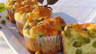 Порционная запеканка с зеленым горошком