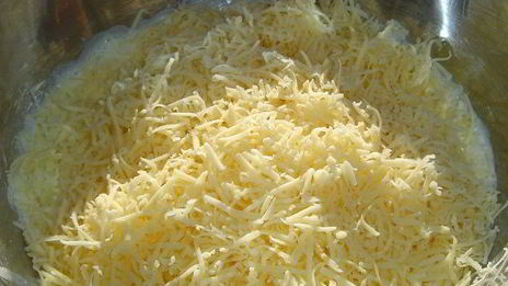 порционная запеканка с зеленым горошком