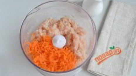 разноцветная запеканка с куриным фаршем