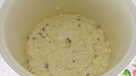 творожная запеканка с изюмом в мультиварке