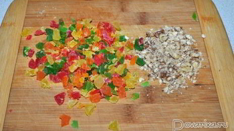 творожная запеканка с цукатами и орехами