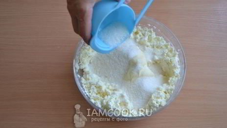 творожная запеканка с вишней