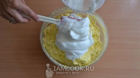 творожная запеканка с вишней