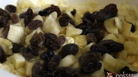 творожные мини-запеканки с бананом и изюмом