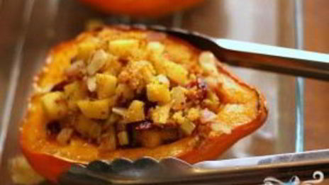 яблочно-луковая запеканка в сквоше