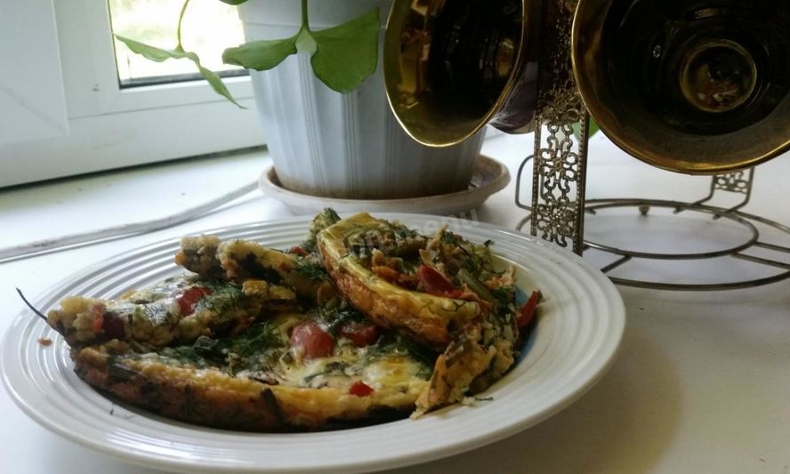 Рецепт запеканки из чесночных стрелок на сковороде