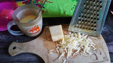 запеканка из чесночных стрелок на сковороде