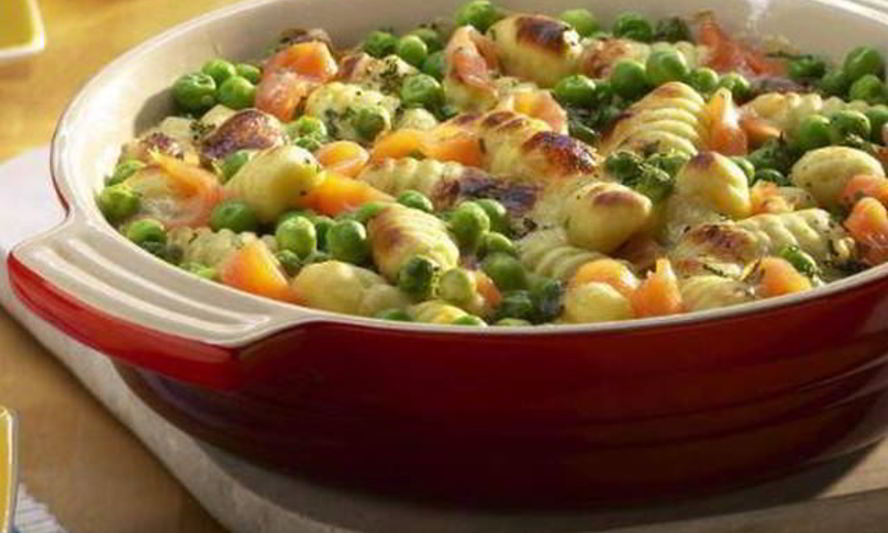 Рецепт запеканки из ньокков с копченой семгой