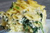 Запеканка из пенне со шпинатом и рикоттой