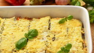 Запеканка из цукини с соусом болоньезе