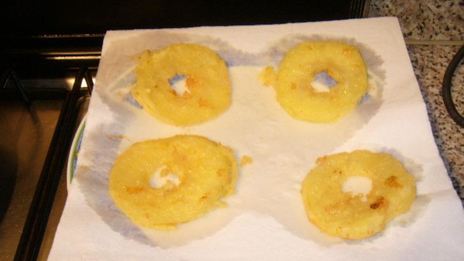 жареные яблоки в тесте