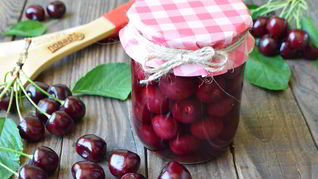 Черешня с косточкой на зиму