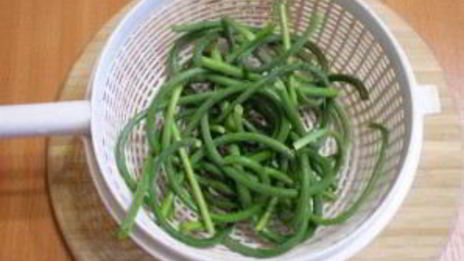 чесночные стрелки на зиму