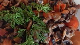 Грибная икра с помидорами на зиму