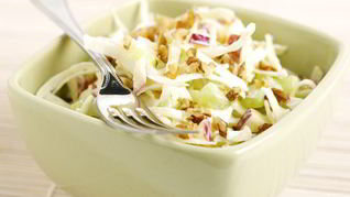 Капуста с яблоками